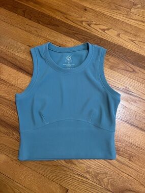 Ribbed Scoop Neck Cropped Tank Top in Dusty Blue